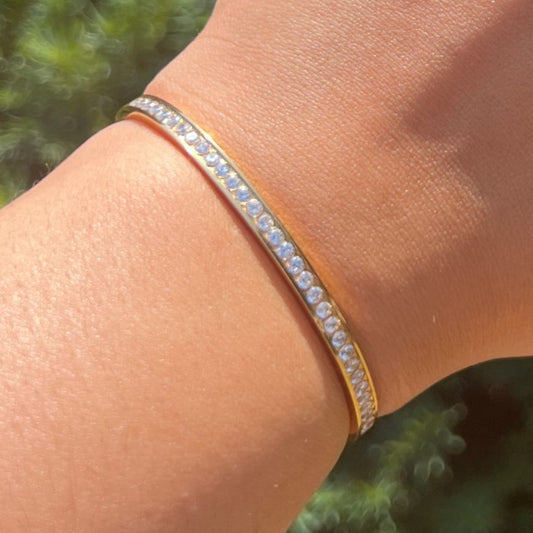 Circle Diamond Bangle