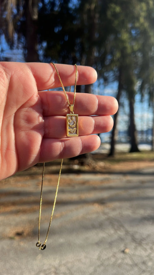 White Moon Necklace